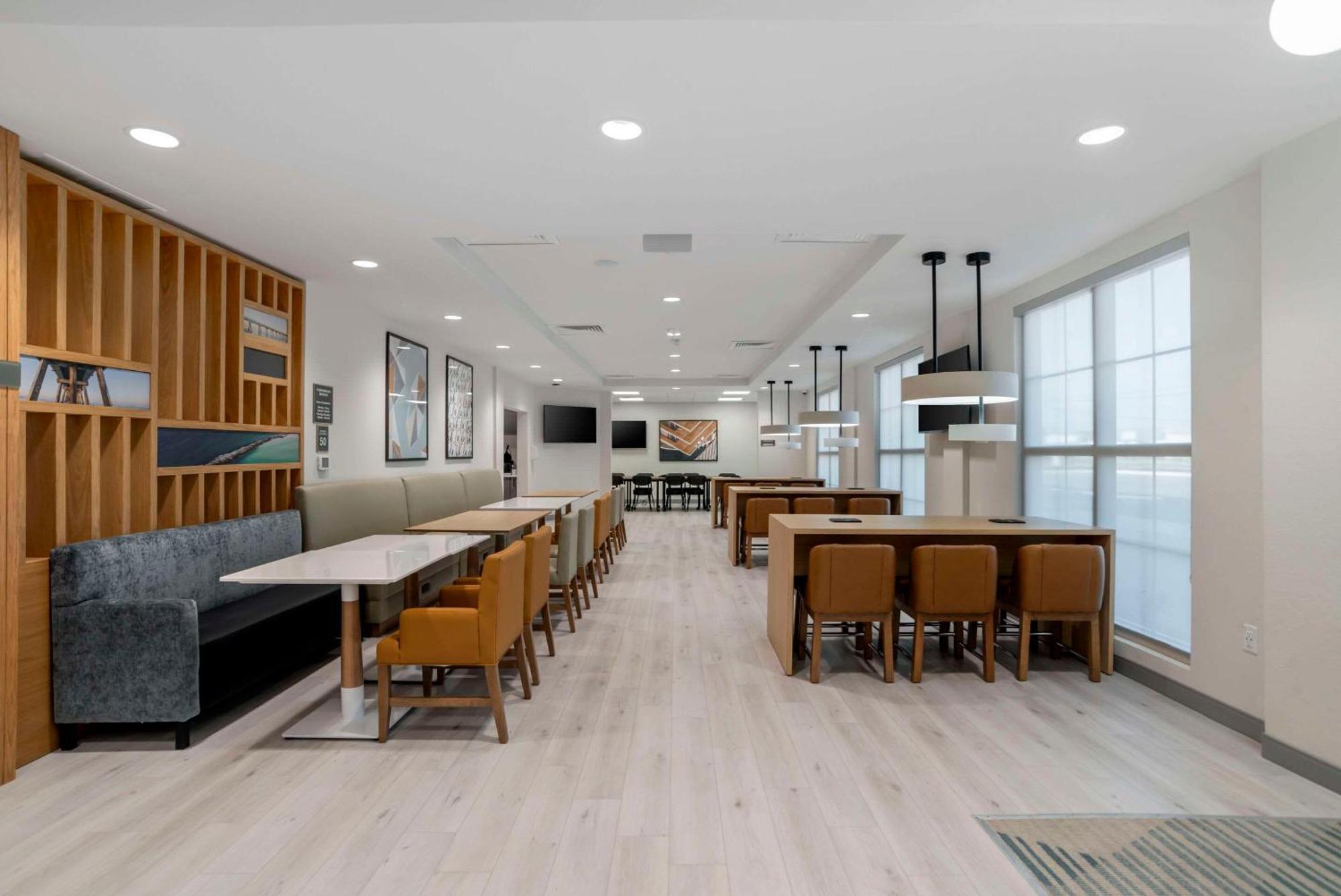 Comfort Inn & Suites Panama City Beach - Pier Park Area エクステリア 写真