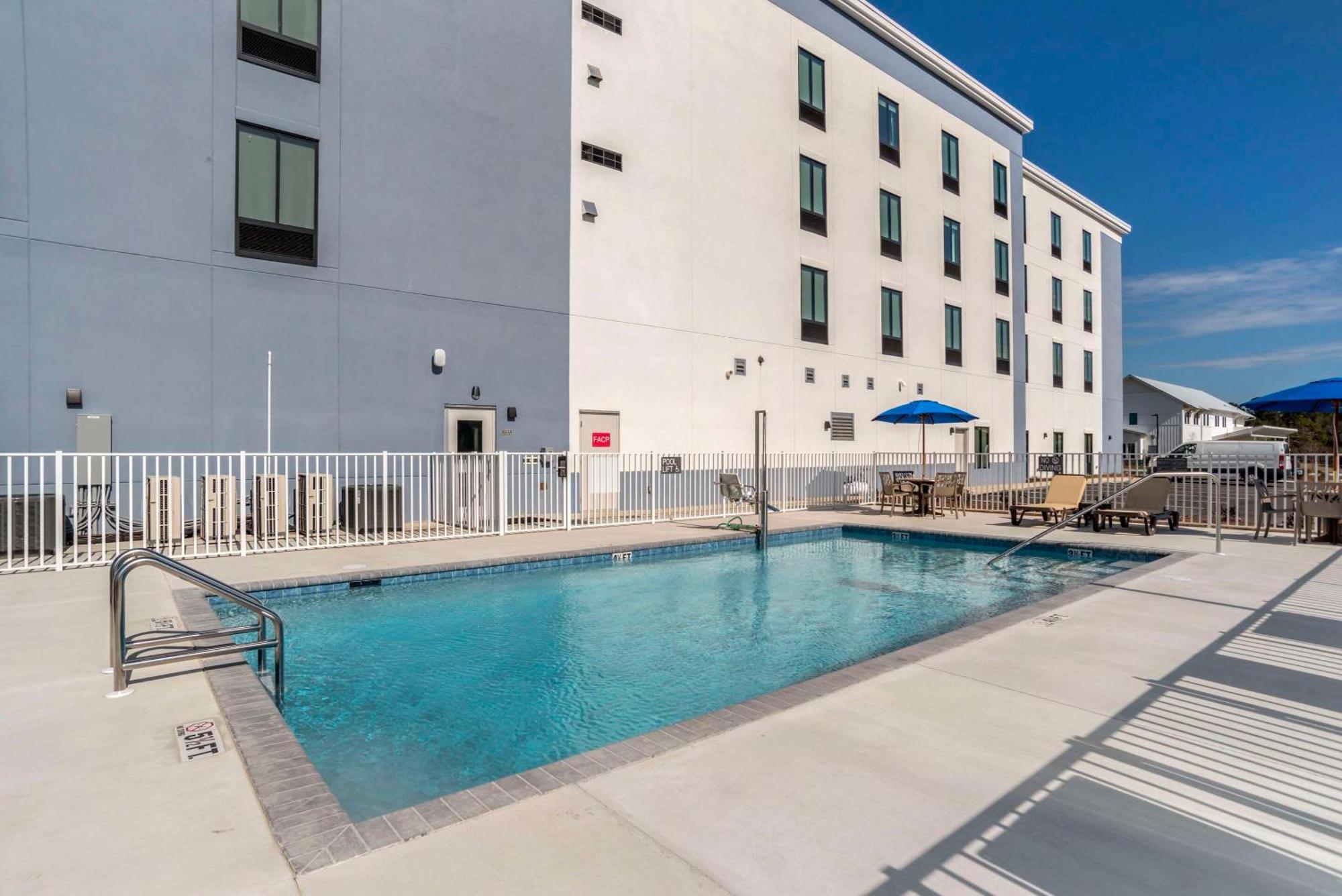 Comfort Inn & Suites Panama City Beach - Pier Park Area エクステリア 写真